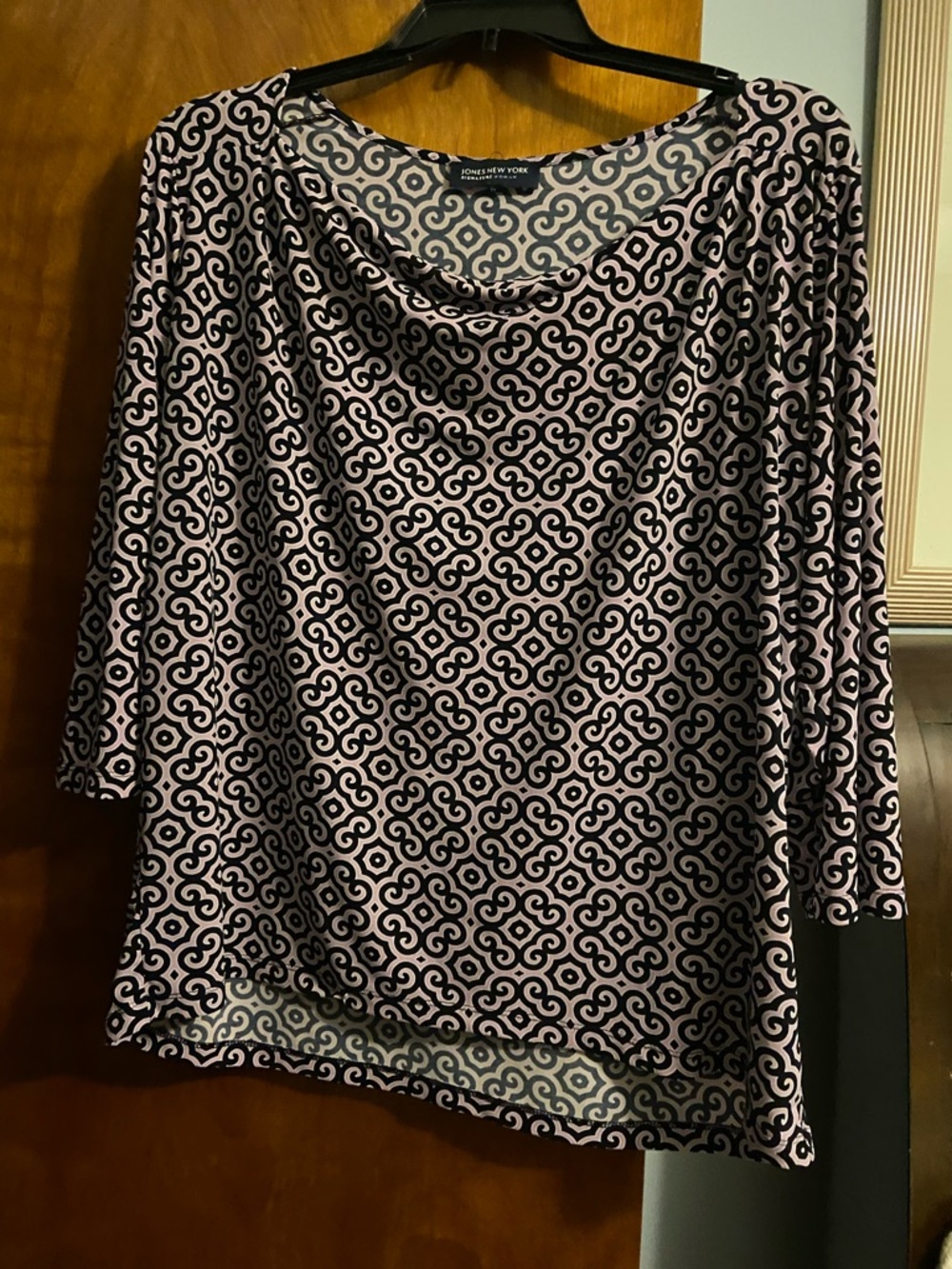 Jones New York Pink and Black Geometric Scoop Neck Blouse
